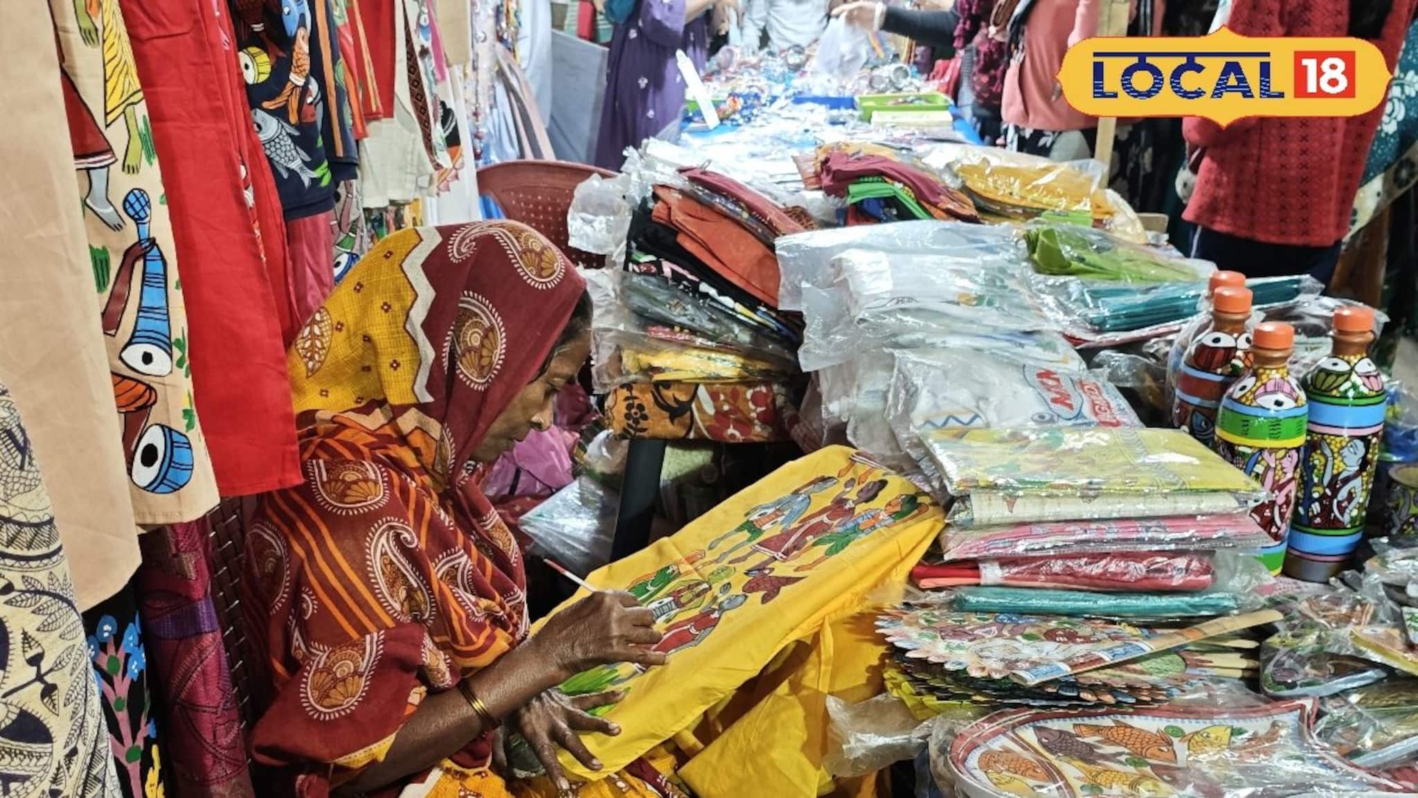 Khadi Mela: হাতে আঁকা পোশাকে মন হারিয়েছে নতুন প্রজন্ম, ভিড় সামলাতে হিমশিম খাচ্ছেন বিক্রেতারা! খাদি মেলায় বড় চমক