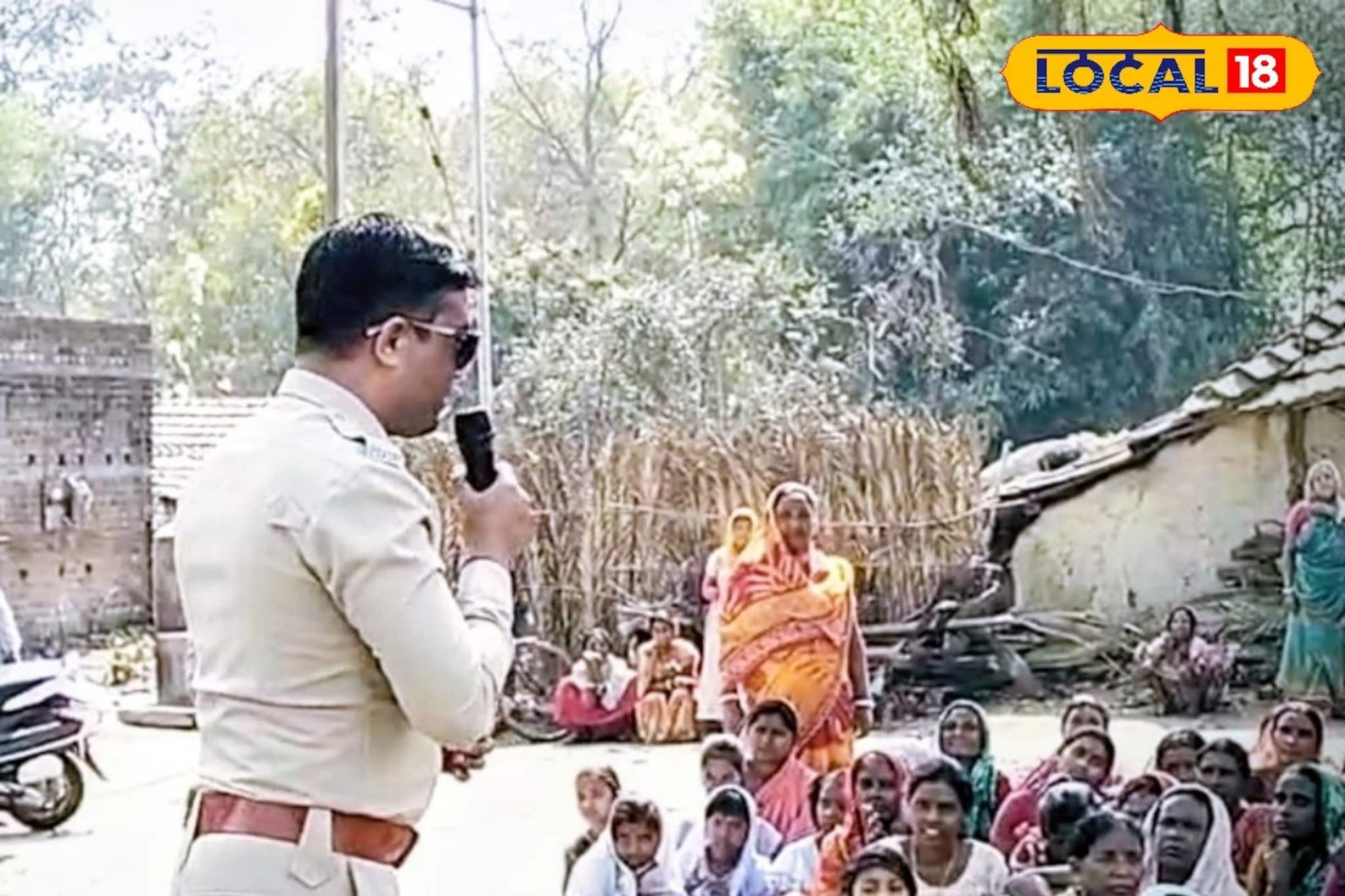 আধার কার্ড থেকে মোবাইল হারানো, গ্রামের বসেই অভিযোগ শুনছেন পুলিশ আধিকারিকরা