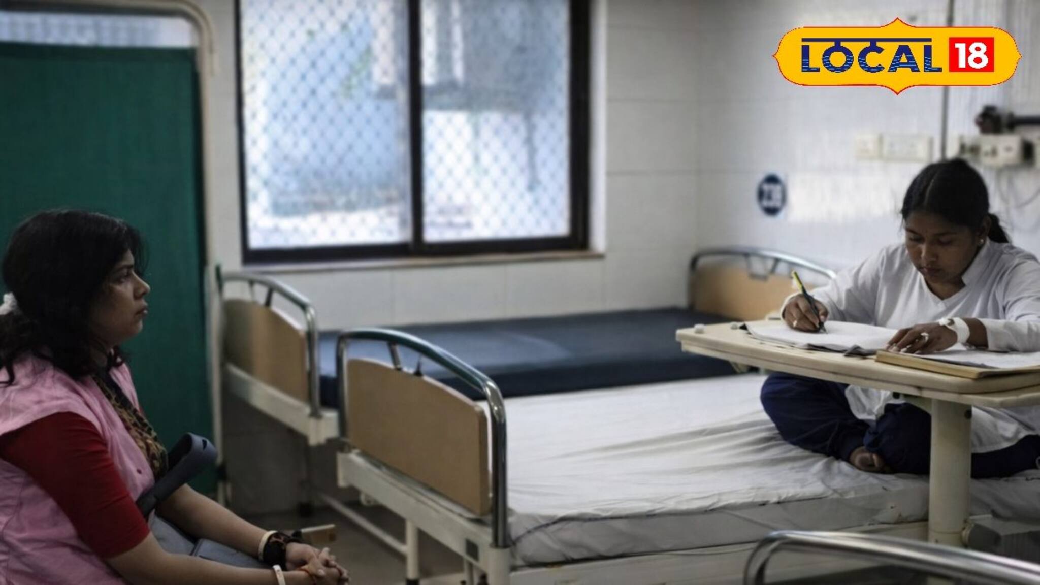 Madhyamik Exam 2026: বাঁকুড়ার লড়াকু মুখ! পরীক্ষার আগেই তীব্র পেটে যন্ত্রণা, হার না মেনে হাসপাতালের বেডে বসেই মাধ্যমিক দিল সমাপ্তি