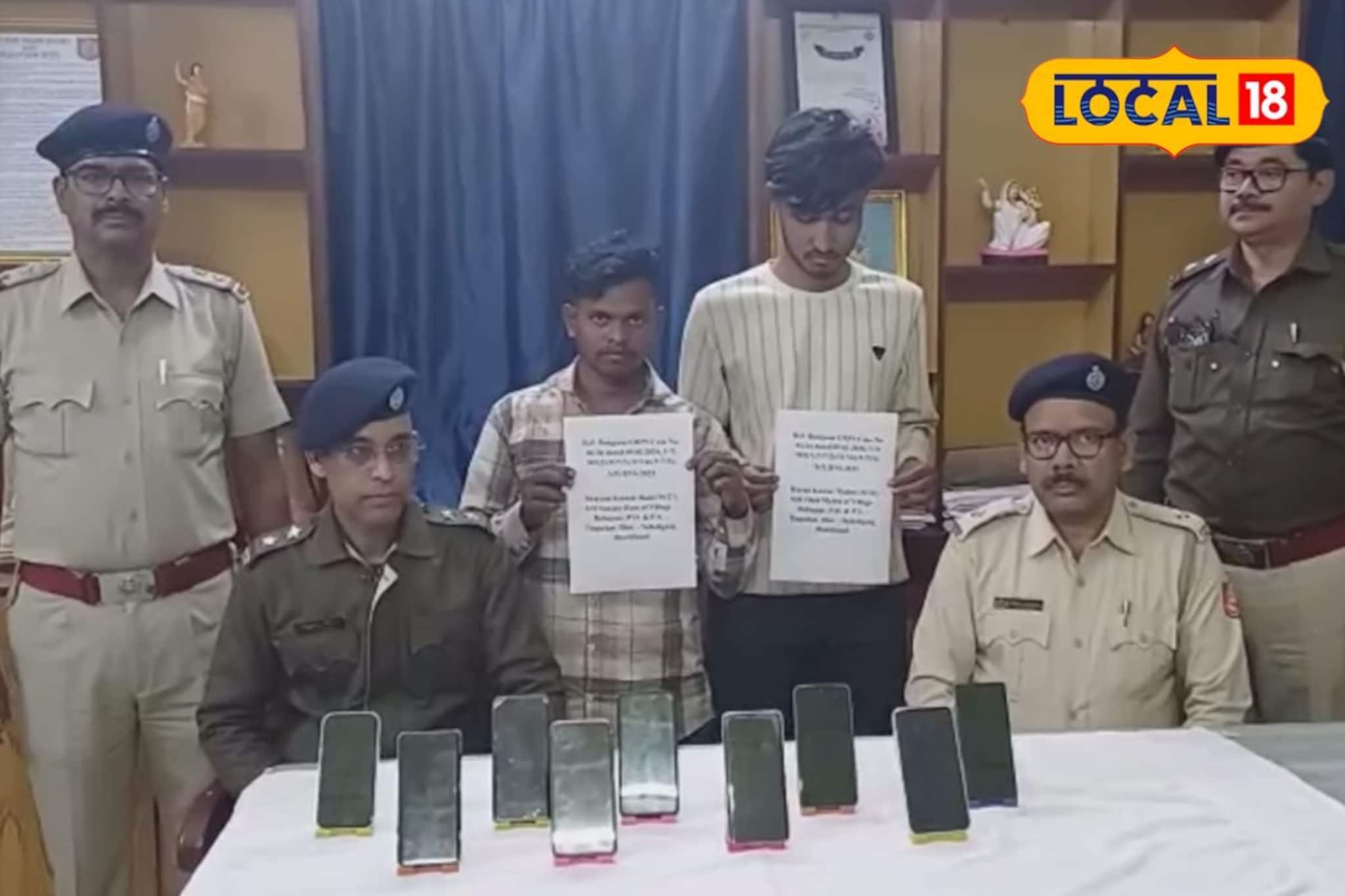 পকেটে ৯টি মোবাইল! সন্দেহ হতেই বনগাঁ স্টেশনে ২ যুবককে পাকড়াও করল জিআরপি