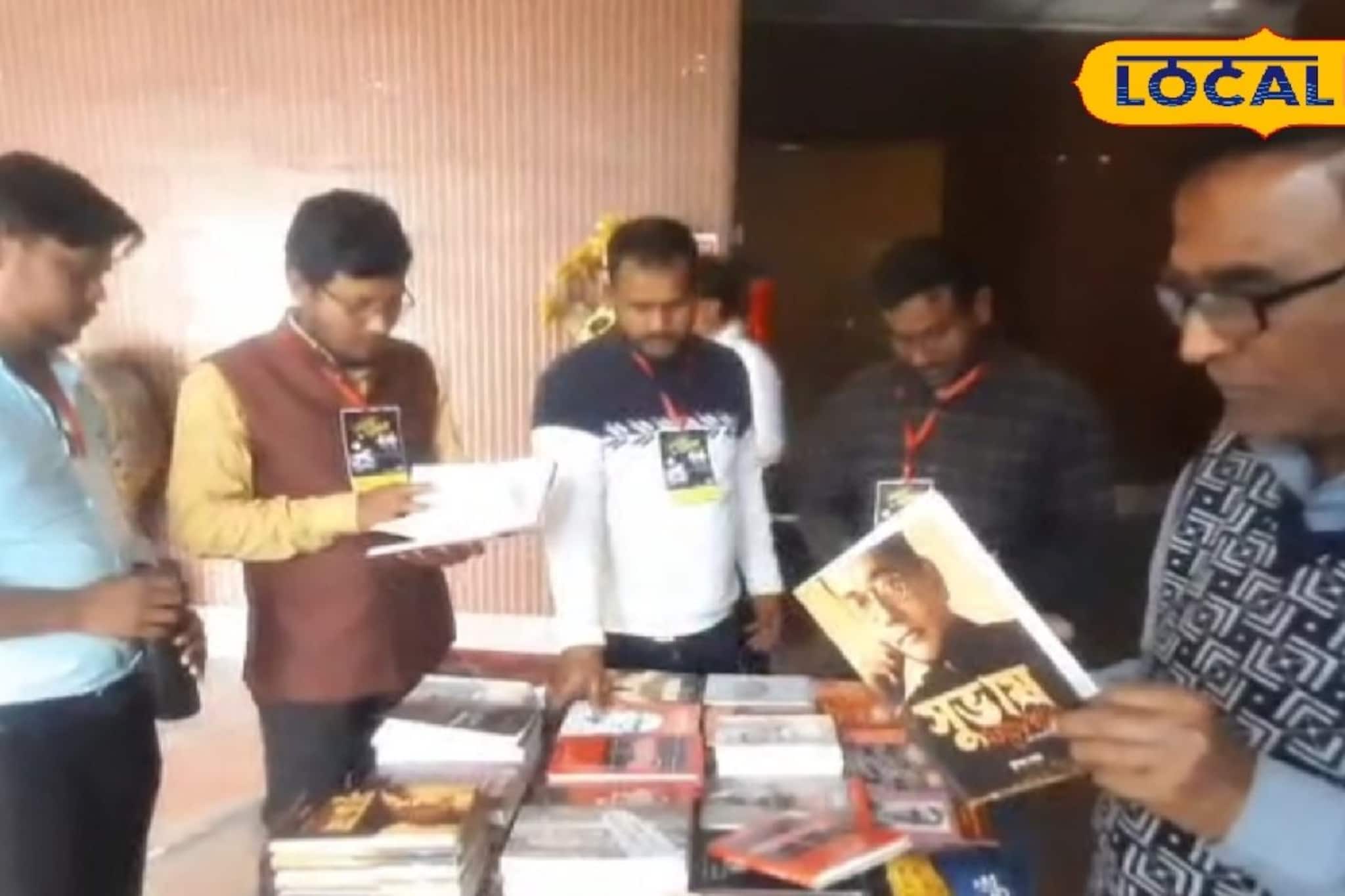 ছোট্ট স্টলে ঠাসা বাম রাজনীতির ইতিহাস, বামপন্থী বই পোকাদের সেরা ঠিকানা চঞ্চলের দোকান