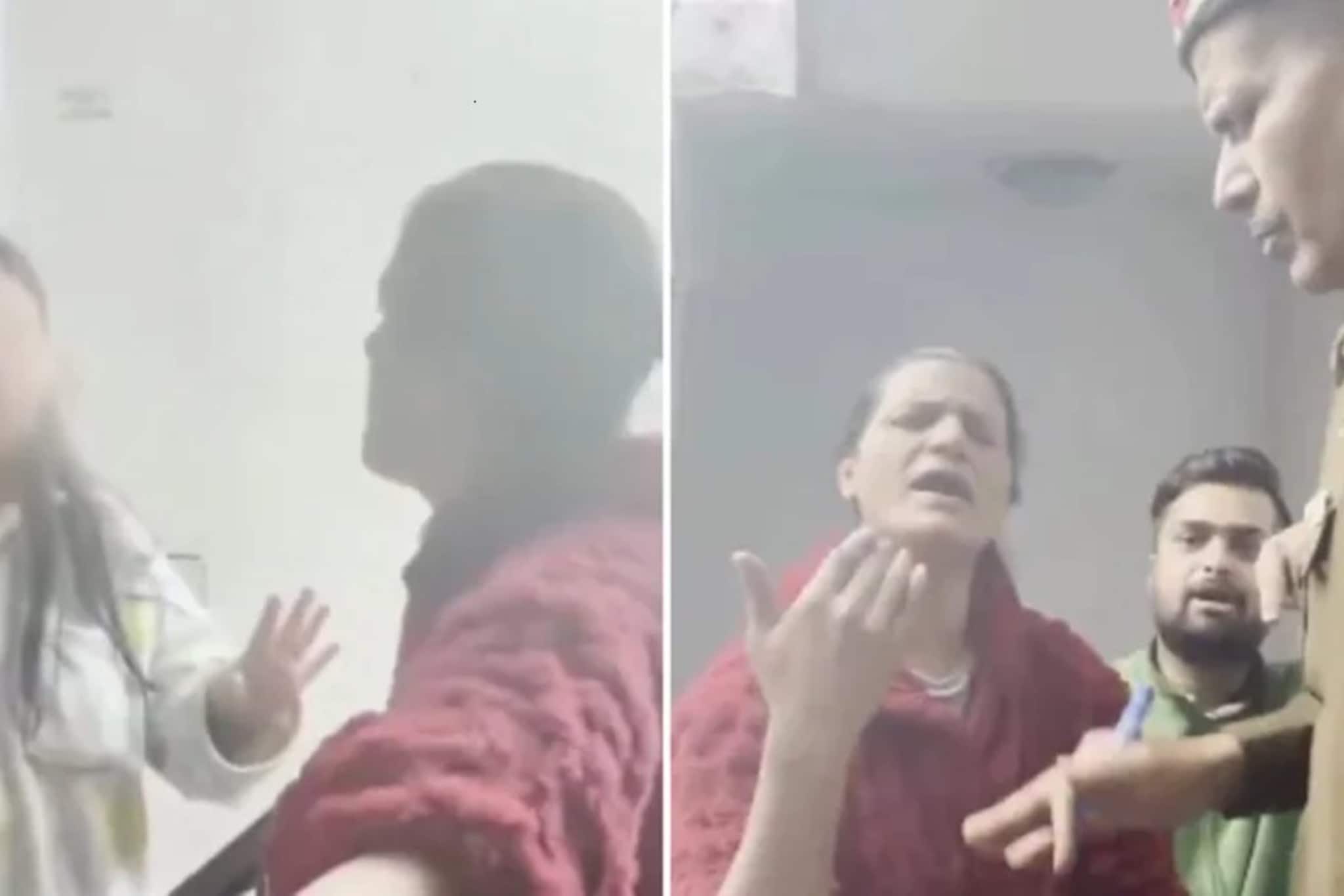 বাড়িতে ধুলো পড়েছে, সেই কারণেই অরুণাচলের মহিলাকে চরম বর্ণবিদ্বেষী মন্তব্য! গ্রেফতার বাড়িতে ধুলো পড়েছে, সেই কারণেই অরুণাচলের মহিলাকে চরম বর্ণবিদ্বেষী মন্তব্য! গ্রেফতার