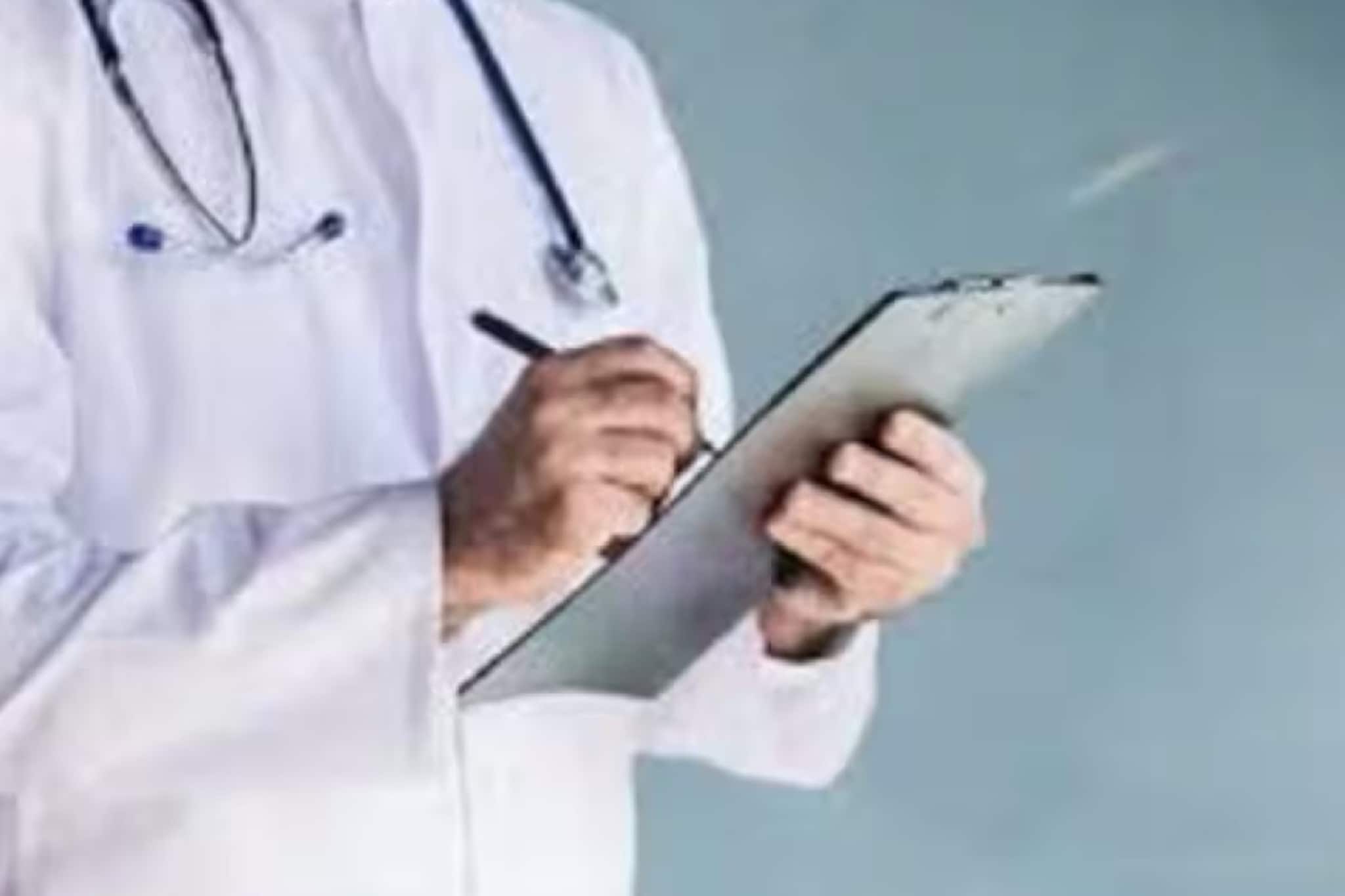 শুধু সকালে নয়, এবার সন্ধ্যাবেলাতেও মিলবে আউটডোরে চিকিৎসা পরিষেবা! চন্দননগরে খুশির হাওয়া