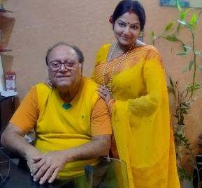 মন খারাপের জন্মদিন দোলন রায়ের, খেতে পারবেন না মায়ের হাতের পায়েস মন খারাপের জন্মদিন দোলন রায়ের, খেতে পারবেন না মায়ের হাতের পায়েস