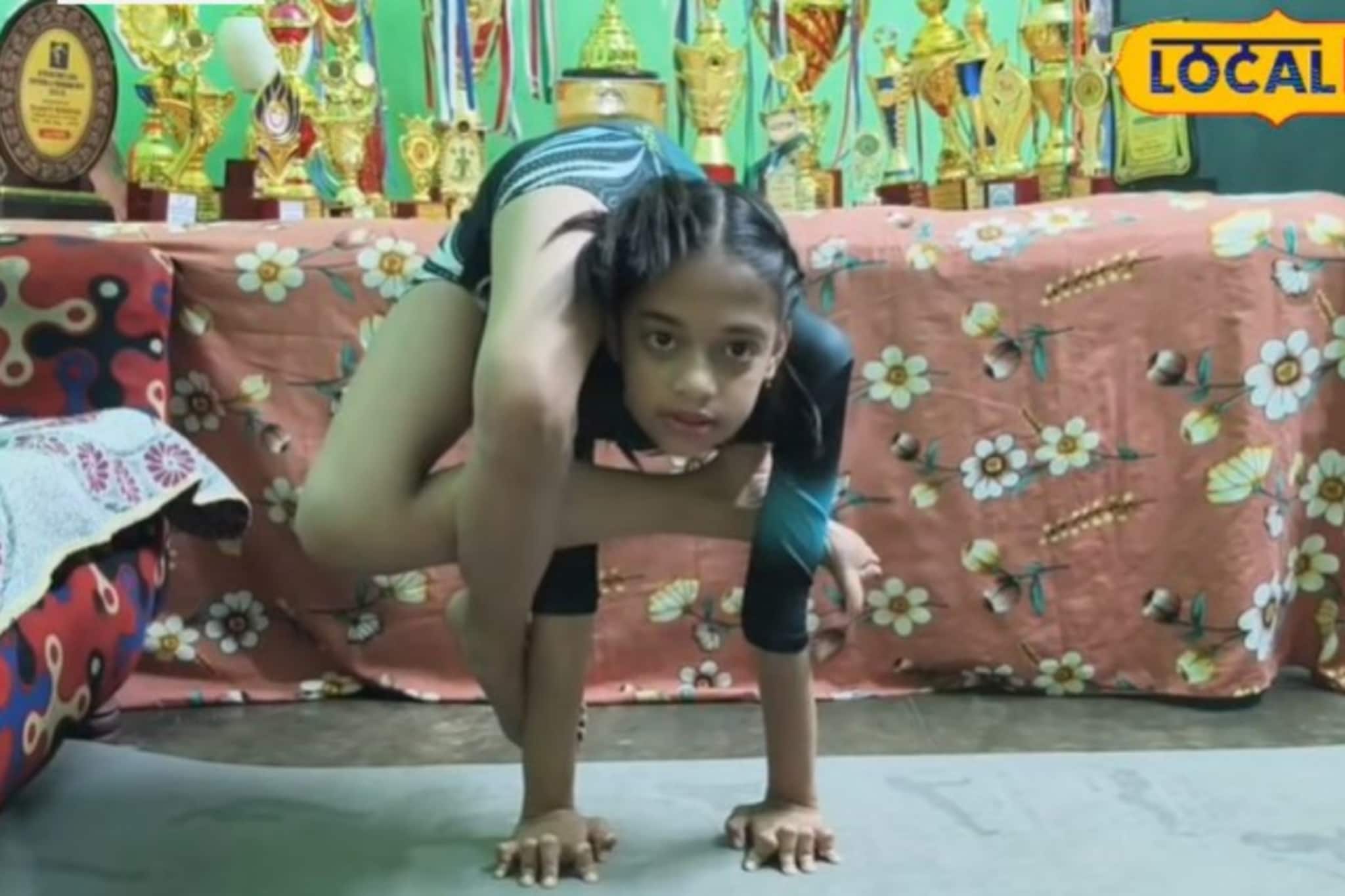 মাত্র ১০ বছরেই যোগব্যায়ামের জগতে অসাধারণ সাফল্য! দেবাংশীর লক্ষ্য আকাশ ছোঁয়ার