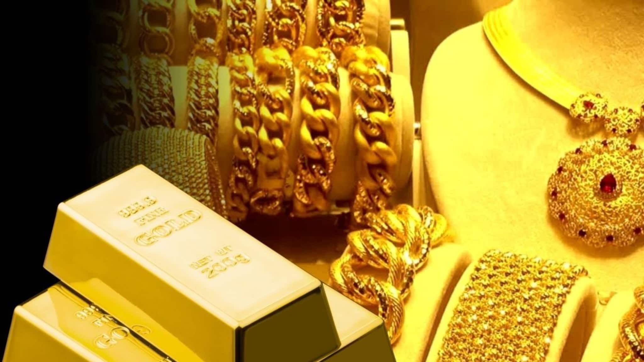 Gold Price Prediction: কয়েকদিনের মধ্যেই সোনার দামে হবে বিরাট পরিবর্তন ? দাম বৃদ্ধি এবং পতন সম্পর্কে বিশেষজ্ঞদের ভবিষ্যদ্বাণী কী বলছে !