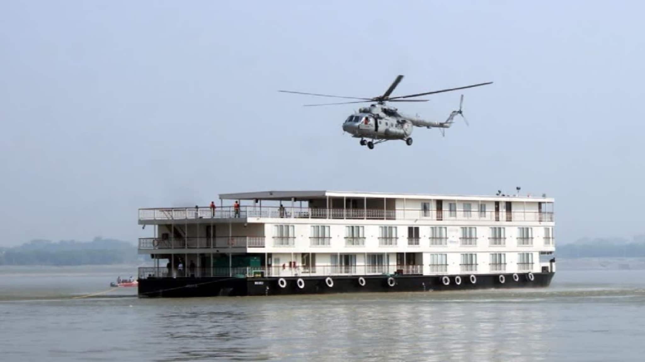 Helicopter Crash : আন্দামান সমুদ্রে আছড়ে পড়ল হেলিকপ্টার, ৭ আরোহী সুস্থ উদ্ধার