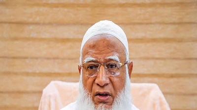 কী ফল করলেন জামাত প্রধান?