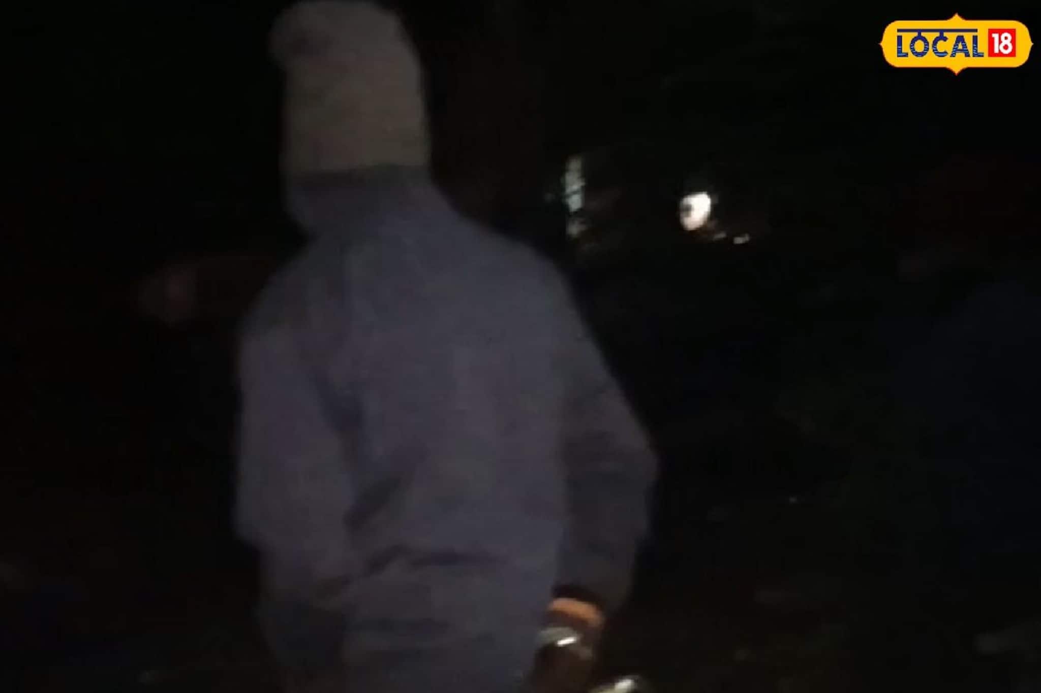 গ্রামে গ্রামে গভীর রাত পর্যন্ত চোখে ঘুম নেই কারোর, জঙ্গলমহলে অতন্দ্র প্রহরা! সত্যিটা জানুন