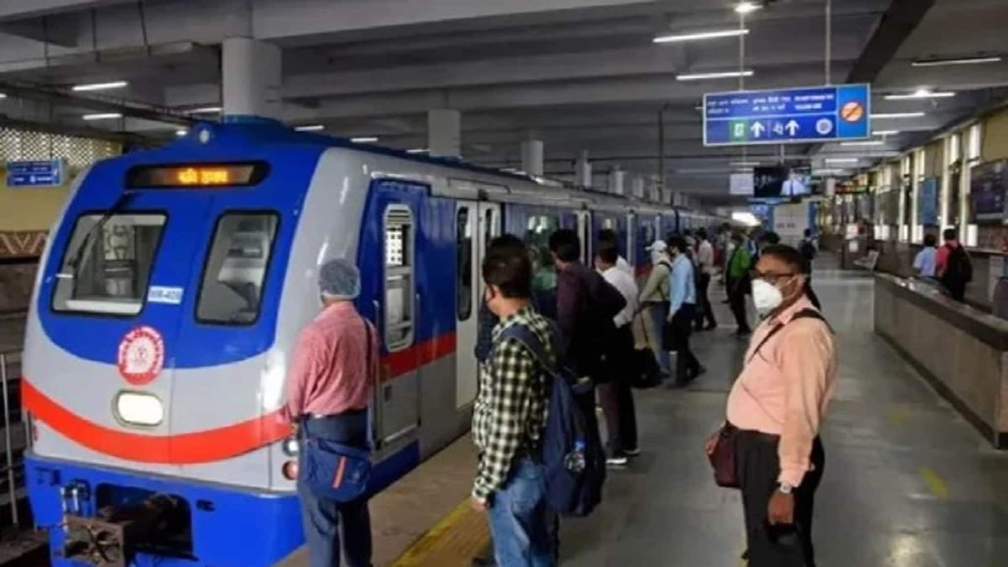 Kolkata Metro: এবার বিদ্যুৎ বিভ্রাটেও থমকাবে না মেট্রো, কমবে যাত্রী দুর্ভোগ! শুরু হল পাইলট প্রজেক্ট
