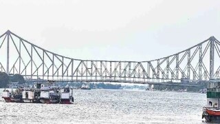 গঙ্গায় ঝাঁপ দিল কে? (File Photo)