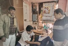 সাবাশ পুনম! মাধ্যমিক পরীক্ষার দিন অসুস্থ ছাত্রীকে হাসপাতালে নিয়ে গিয়ে ফের পরীক্ষাকেন্দ্রে পৌঁছে দিলেন লেডি কনস্টেবল