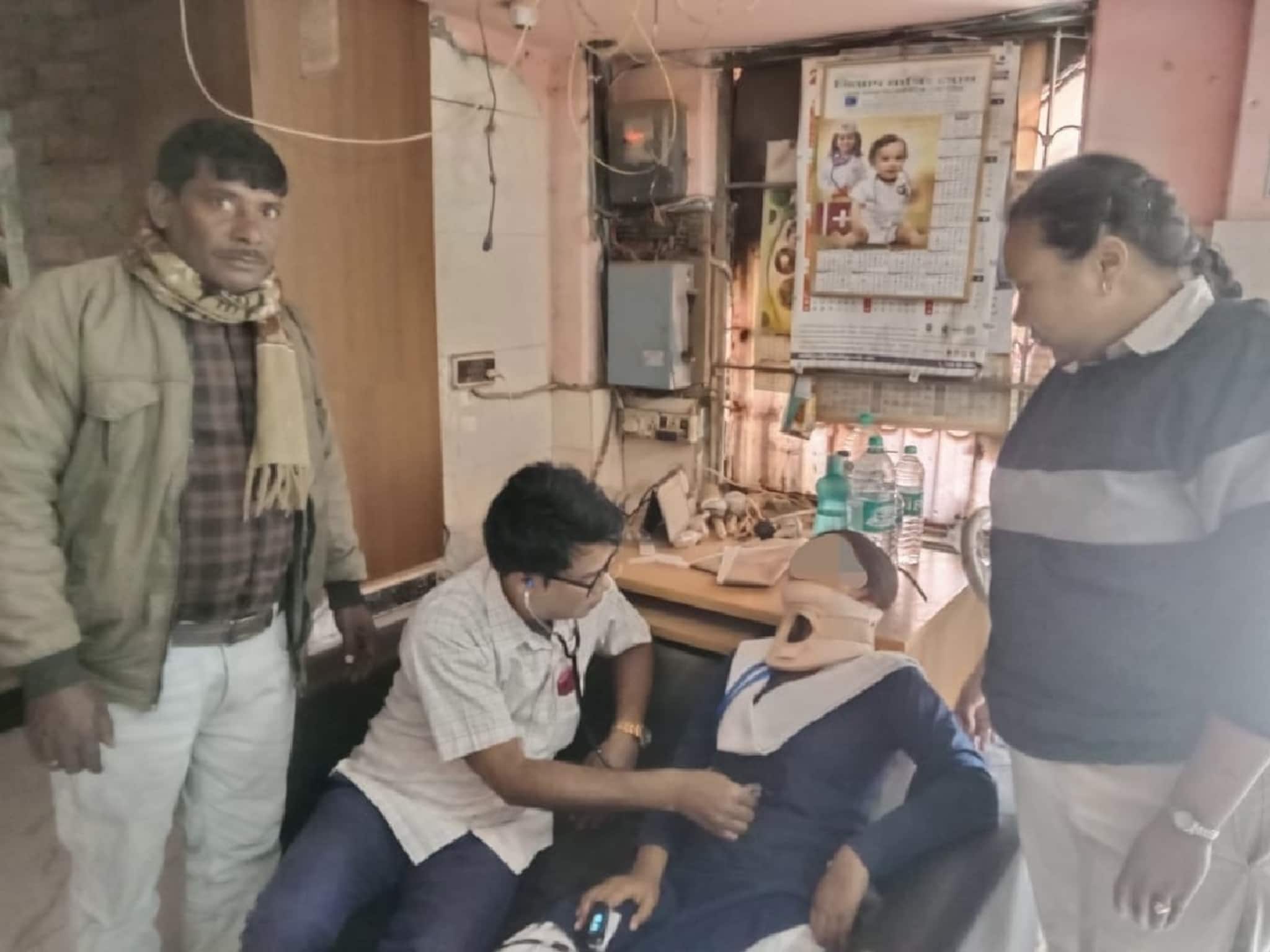 ধসে যেতে পারত ভবিষ্যৎ! মাধ্যমিকের দিন আচমকা অসুস্থ ছাত্রীকে রক্ষা করলেন লেডি কনস্টেবল পুনম