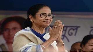 'ভয় পাবেন না, রাজ্য সরকার পাশে রয়েছে'! জেলাশাসকদের মনোবল বাড়ালেন মমতা বন্দ্যোপাধ্যায় 