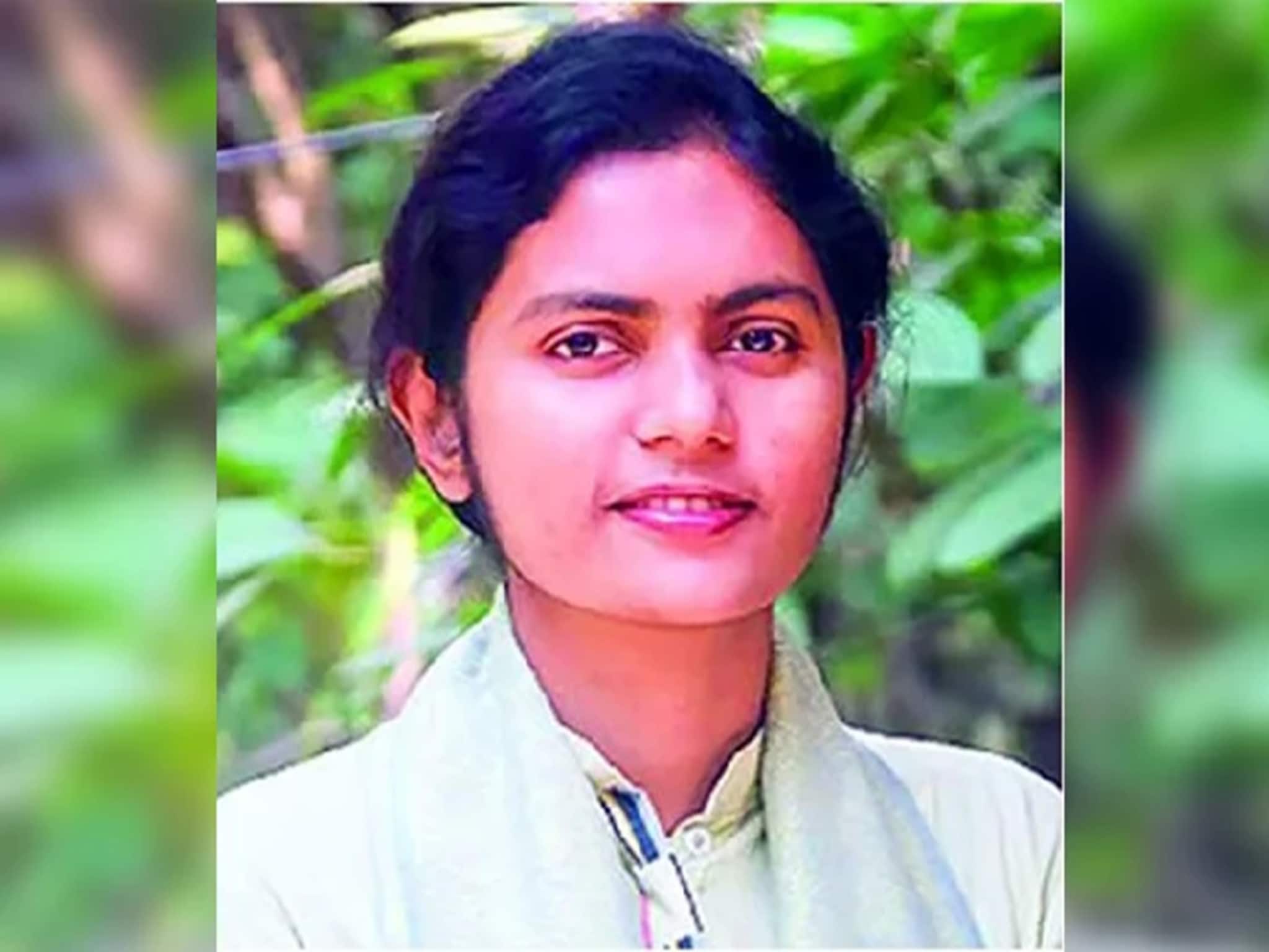 বাংলাদেশের ভোটে ঝড় তুলেছিলেন মনীষা চক্রবর্তী! কেমন ফল করলেন সে দেশের 'গরীব প্রার্থী'?