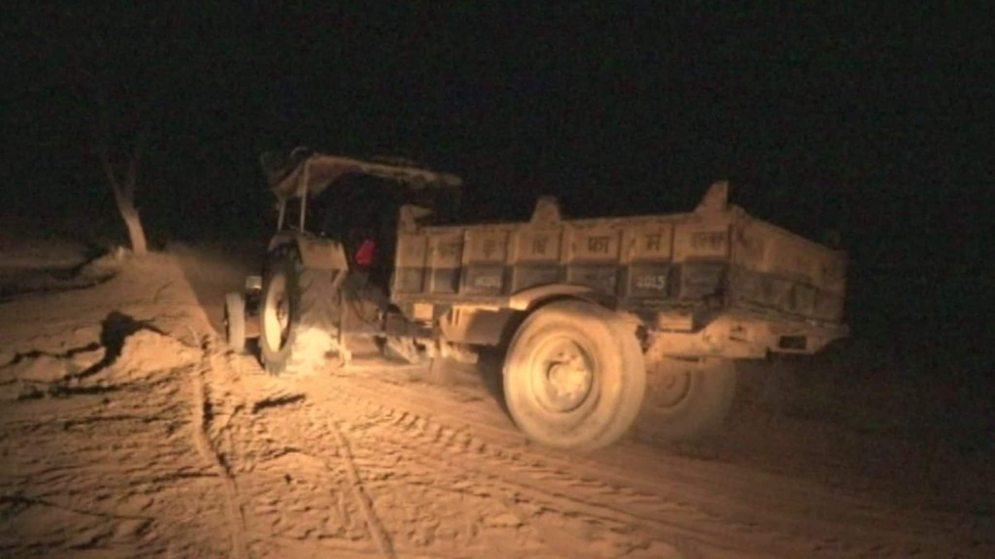 রাতের অন্ধকারে শুরু হয় খেলা! মাটিয়ায় মুহূর্তে ঘটে গেল মর্মান্তিক দুর্ঘটনা, শেষ দুই তাজা প্রাণ