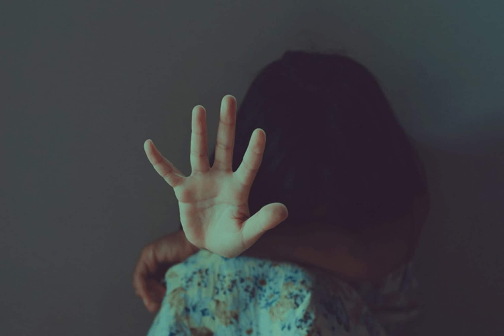 নাবালিকাকে ভয় দেখিয়ে মিথ্যা প্রতিশ্রুতি দিয়ে লাগাতার ধর্ষণ! গ্রেফতার অভিযুক্ত