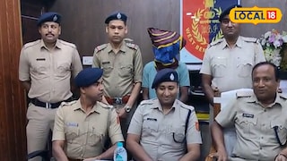 ঘটার পরে পুলিশের সাংবাদিক বৈঠক