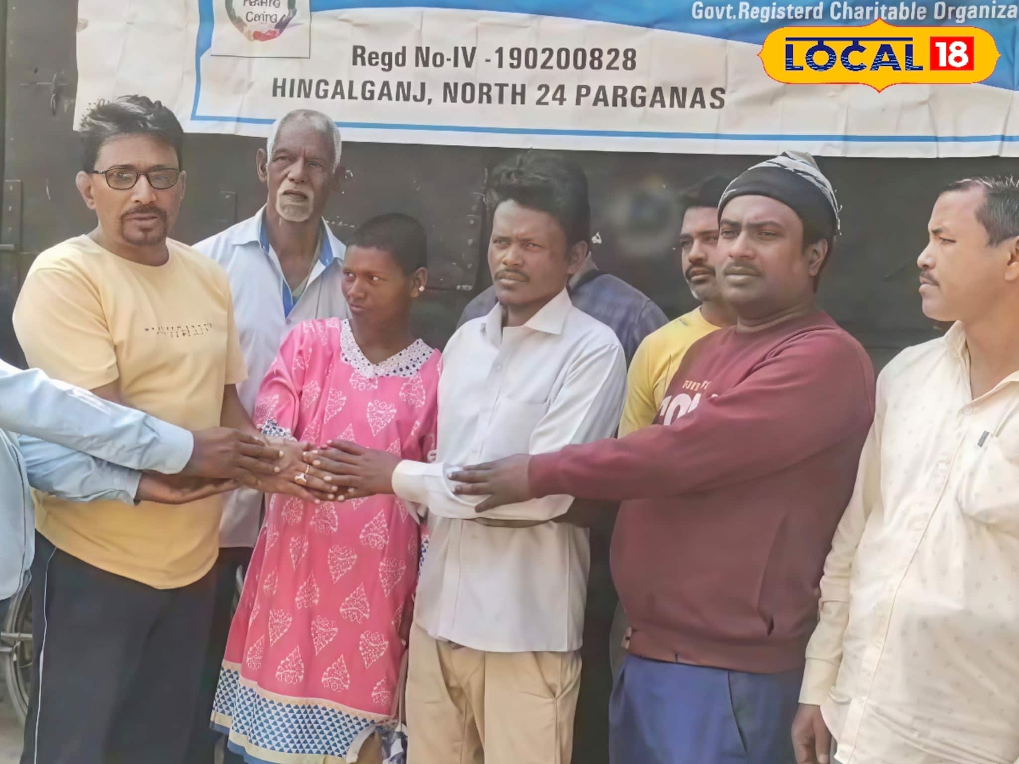 হঠাৎ করে বাড়ি ছেড়ে হারিয়েছিলেন পথ, নিখোঁজ মহিলাকে আগলে রেখেছিল হিঙ্গলগঞ্জ! ফিরলেন বাড়ি