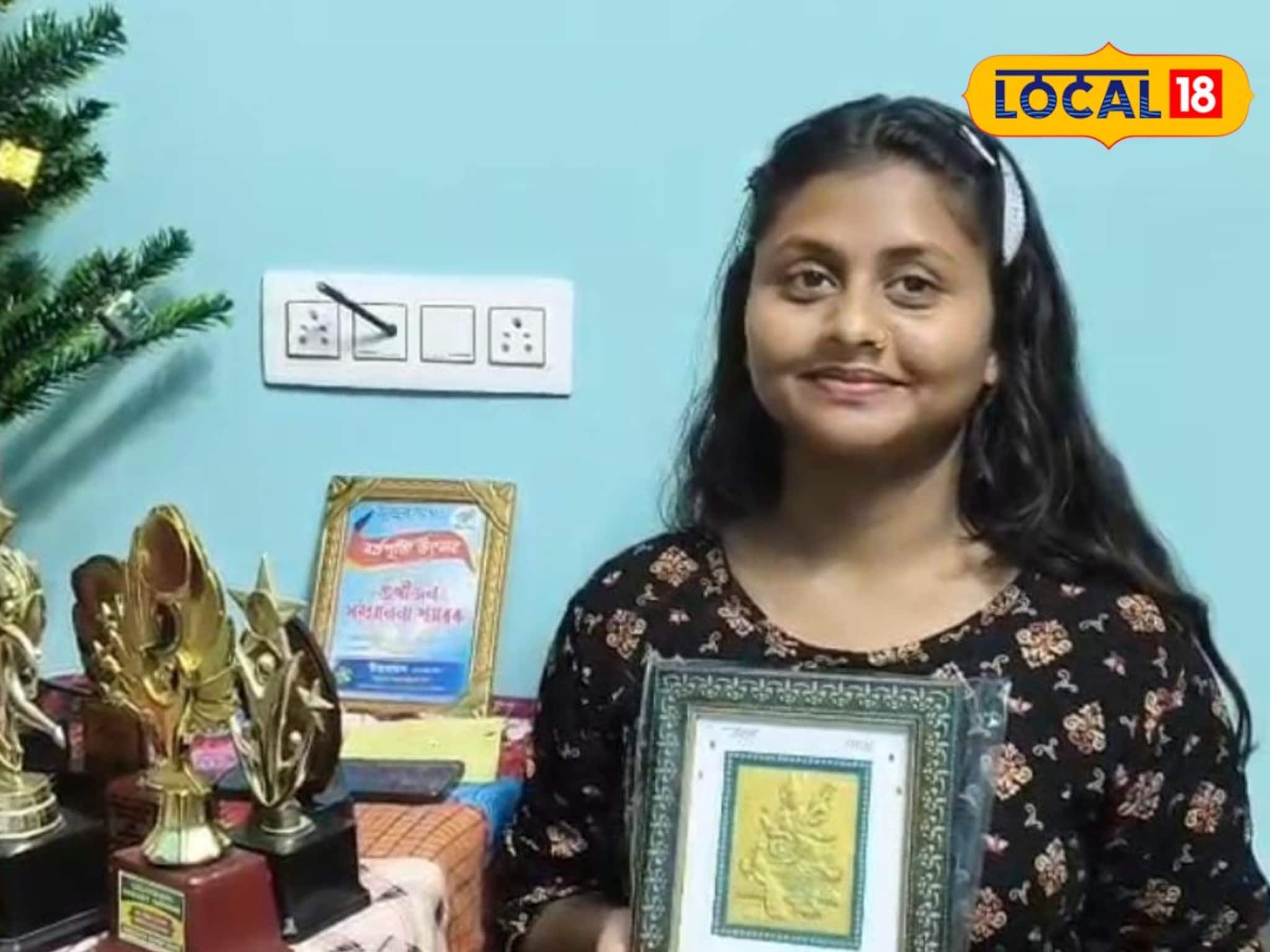 ওডিসি নৃত্যে তাক লাগানো সাফল্য পুরুলিয়ার ভূমিকন্যার! পেলেন সোনার সরস্বতী