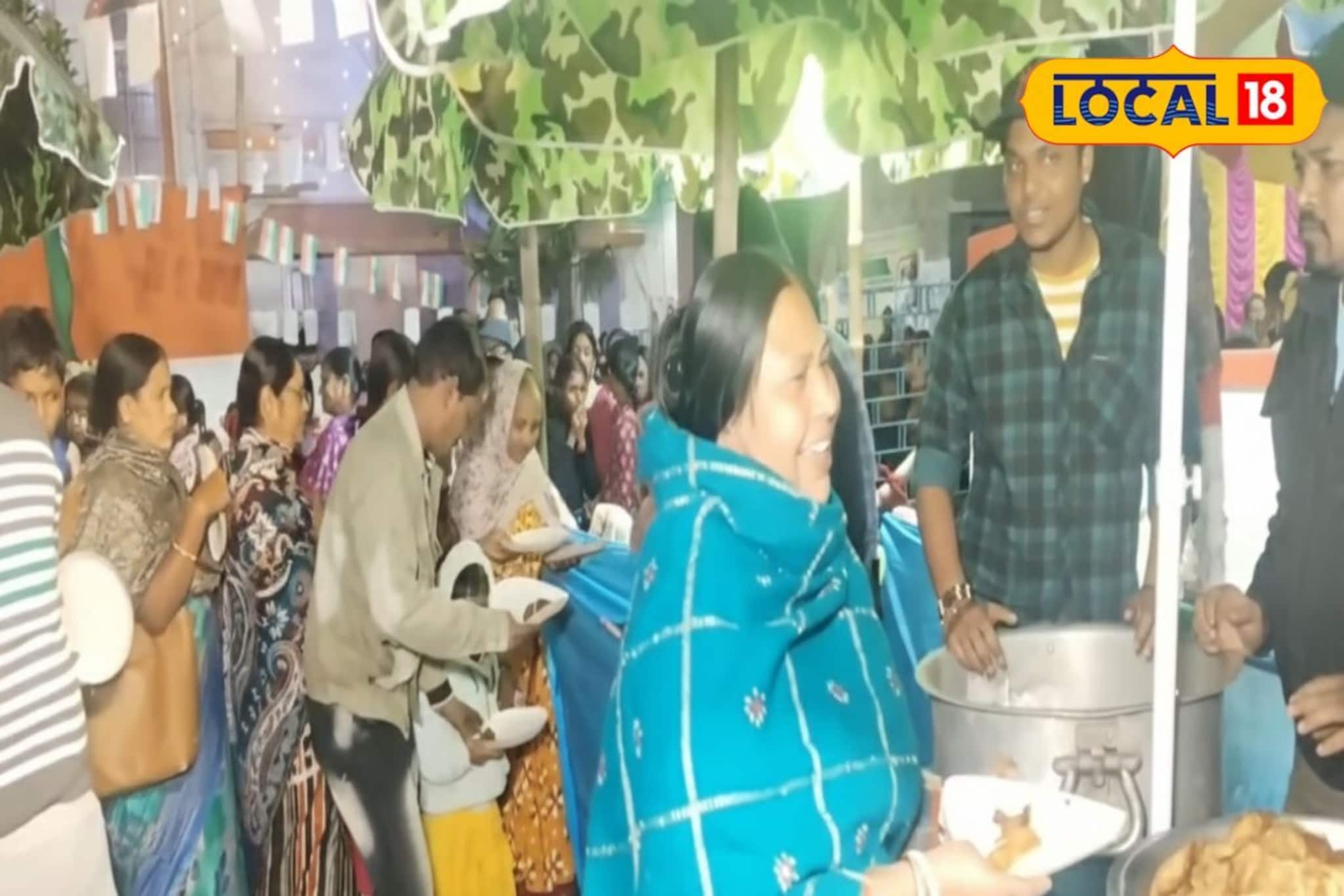 ঠান্ডা উধাও, তবুও শীত জমে ক্ষীর মহেশতলায়! পিঠে খেতে লাফিয়ে লাফিয়ে বাড়ছে উৎসুকদের ভিড় ঠান্ডা উধাও, তবুও শীত জমে ক্ষীর মহেশতলায়! পিঠে খেতে লাফিয়ে লাফিয়ে বাড়ছে উৎসুকদের ভিড়