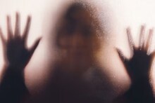 Women news: উত্তর ২৪ পরগনায় যুবতীকে বাড়িতে তুলে নিয়ে গিয়ে নির্যাতনের অভিযোগ! ধৃত অভিযুক্ত