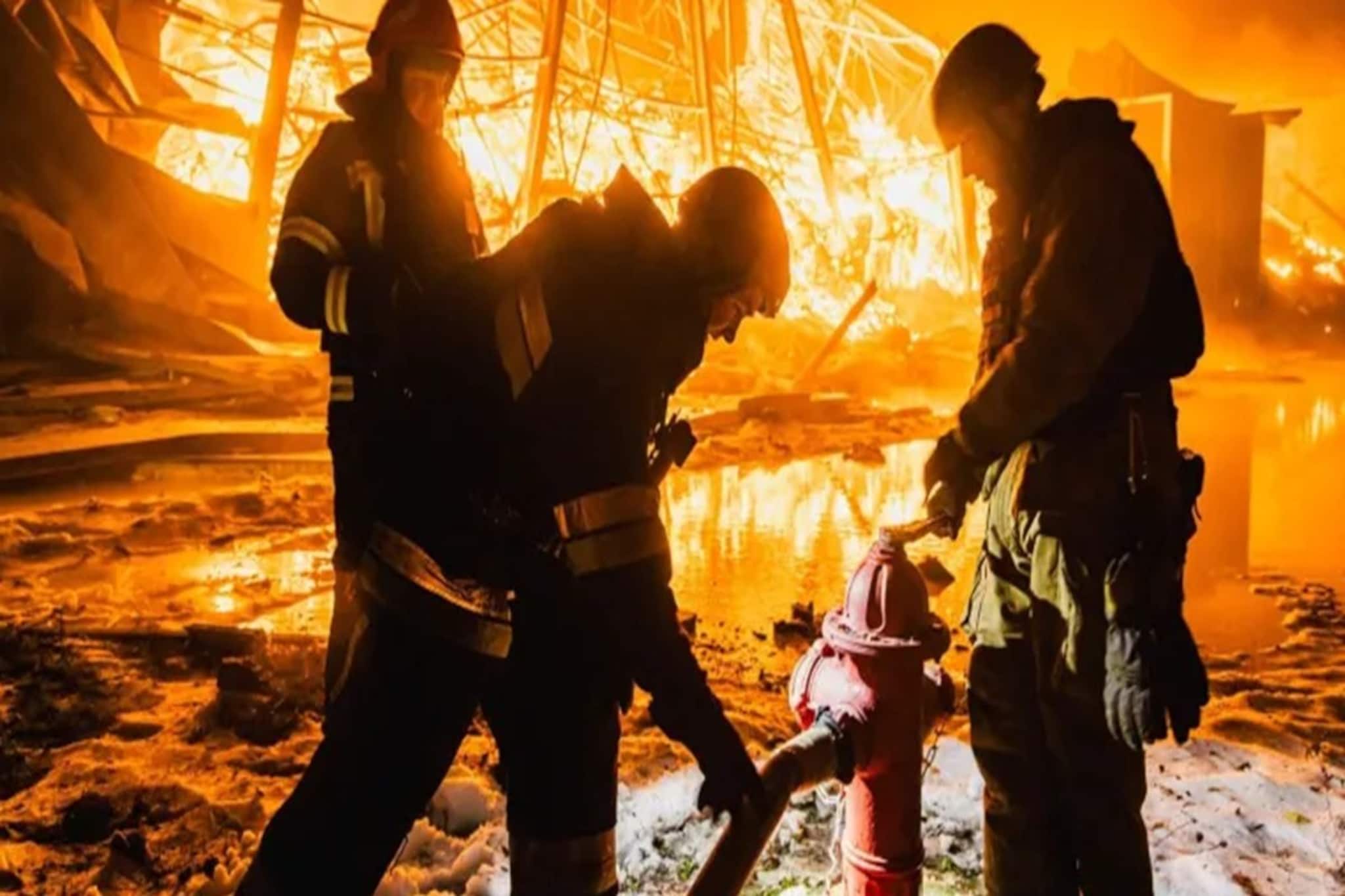 ইউক্রেনে ভয়াবহ হামলা চালাল রাশিয়া! বাসে এসে পড়ল ড্রোন, মুহূর্তে মৃত্যুমিছিল