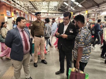 ব্যাপক ধরপাকড় রেলের...! দশ, বিশ নয়, ৩,৩০,৪৫১টি জরিমানা মামলা! কী পদক্ষেপ নিচ্ছে পূর্ব রেল?