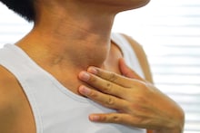 Thyroid Hormone Imbalance: থাইরয়েড হয়েছে? এই হরমোনের ওঠাপড়ায় সন্তান ধারণ ক্ষমতা কতটা ক্ষতিগ্রস্ত হয়? চুল-ত্বকের দশাই বা কি হয়? জানাচ্ছেন চিকিৎসক