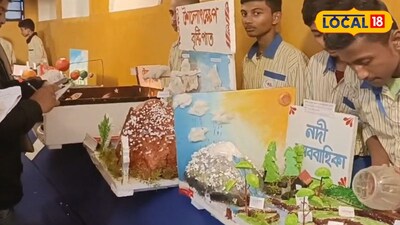 মডেলের মধ্য দিয়ে পাঠ্যবইয়ের পড়াশুনার বর্ণনা