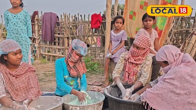 মহিলাদের হাতে স্বনির্ভরতার রং