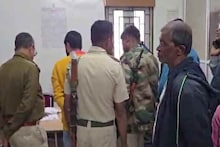 SIR Hearing: পথ দুর্ঘটনায় স্ত্রী-ছেলের মৃত্যু, মর্গে দেহ রেখেই SIR শুনানিতে ছুটলেন শিক্ষক! মালদহে হৃদয়বিদারক দৃশ্য