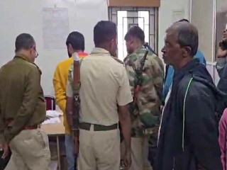 হিয়ারিং মানেই হয়রানি! (প্রতীকী চিত্র) হিয়ারিং মানেই হয়রানি! (প্রতীকী চিত্র)