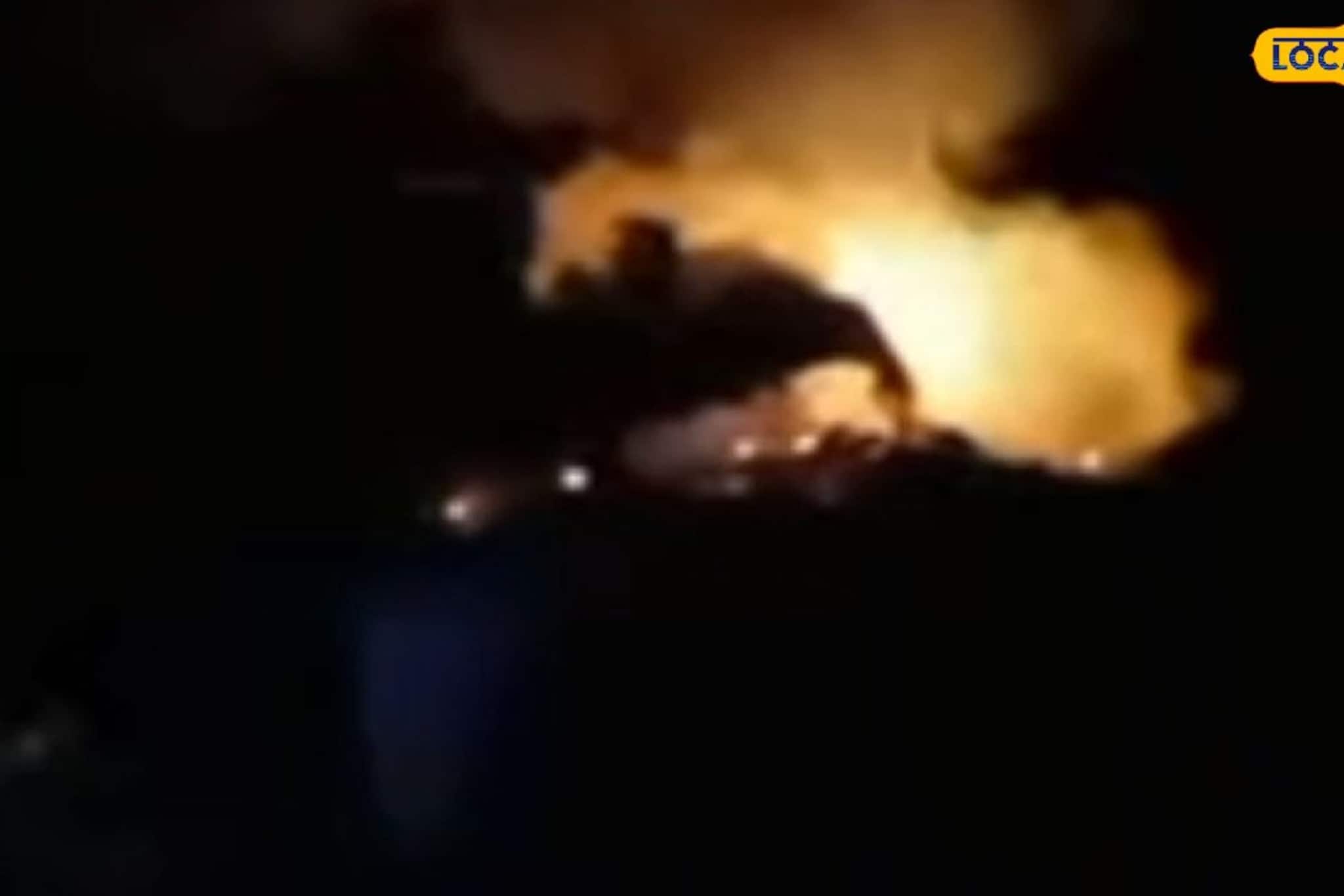 রান্নার সময় দাউদাউ করে আগুন, চোখের নিমেষে ছাই দোতলা বাড়ি! নিঃস্ব কৃষকের পরিবার