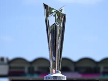 টি-২০ বিশ্বকাপের সেমিফাইনালে উঠবে কোন ৪ দেশ? হয়ে গেল বড় ভবিষ্যদ্বাণী!