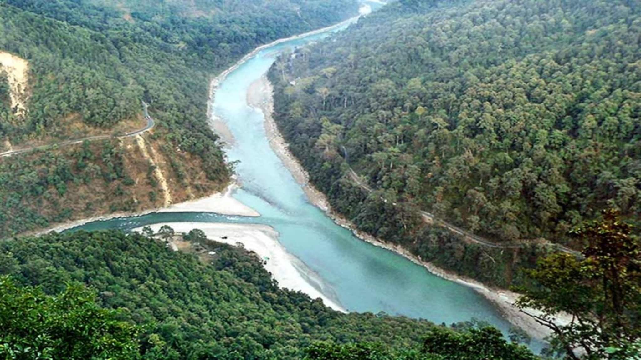 Teesta River: মেঘভাঙা বৃষ্টিতে সিকিমের লোনাক লেকে বান, পরিবেশমন্ত্রকের সমীক্ষা বড় আশঙ্কা! দেখুন ভিডিও