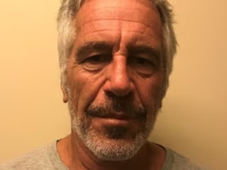 যৌন কেলেঙ্কারিতে অভিযুক্ত, বর্তমানে মৃত জেফরি এপস্টেইন৷ যৌন কেলেঙ্কারিতে অভিযুক্ত, বর্তমানে মৃত জেফরি এপস্টেইন৷