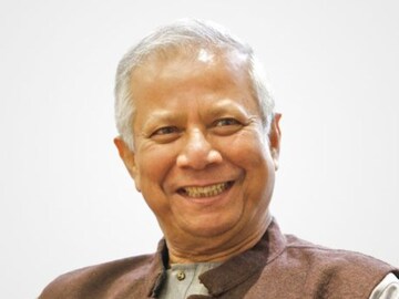 দায়িত্ব শেষ! সরে দাঁড়ালেন মুহাম্মদ ইউনূস, তারেক রহমানের শপথের আগেই পদত্যাগ