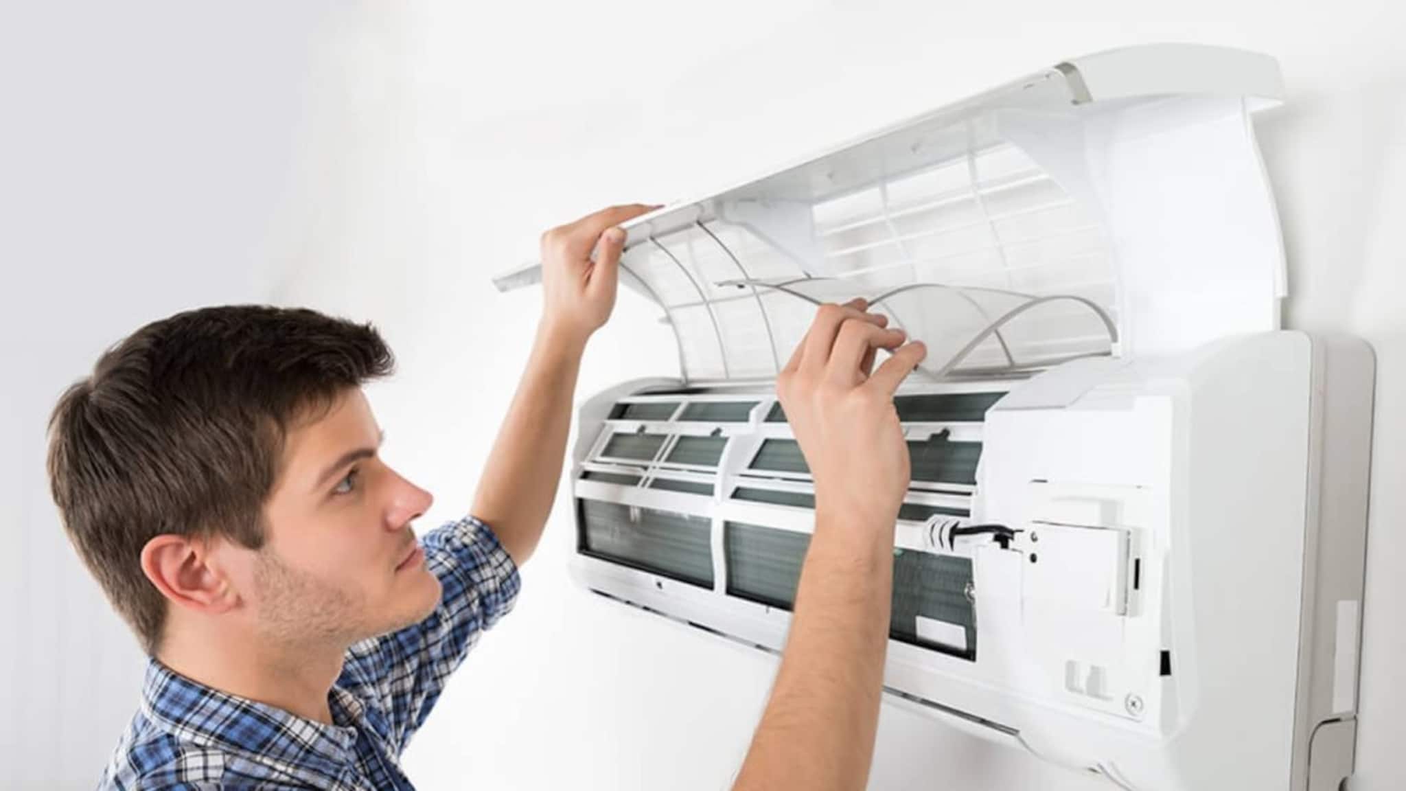 AC Servicing Tips: খরচ হবে না ১ টাকাও, ডাকতে হবে না টেকনিশিয়ান! ১০ মিনিটে বাড়ির এসি সার্ভিস করুন চালানো শুরুর আগে, পদ্ধতি জানুন