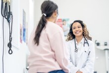 Women's Health: প্রাণঘাতী হতে পারে! মহিলারা শরীরে 'এই' লক্ষণগুলির একটিও দেখলে সাবধান...! অবিলম্বে চিকিৎসকের কাছে যান