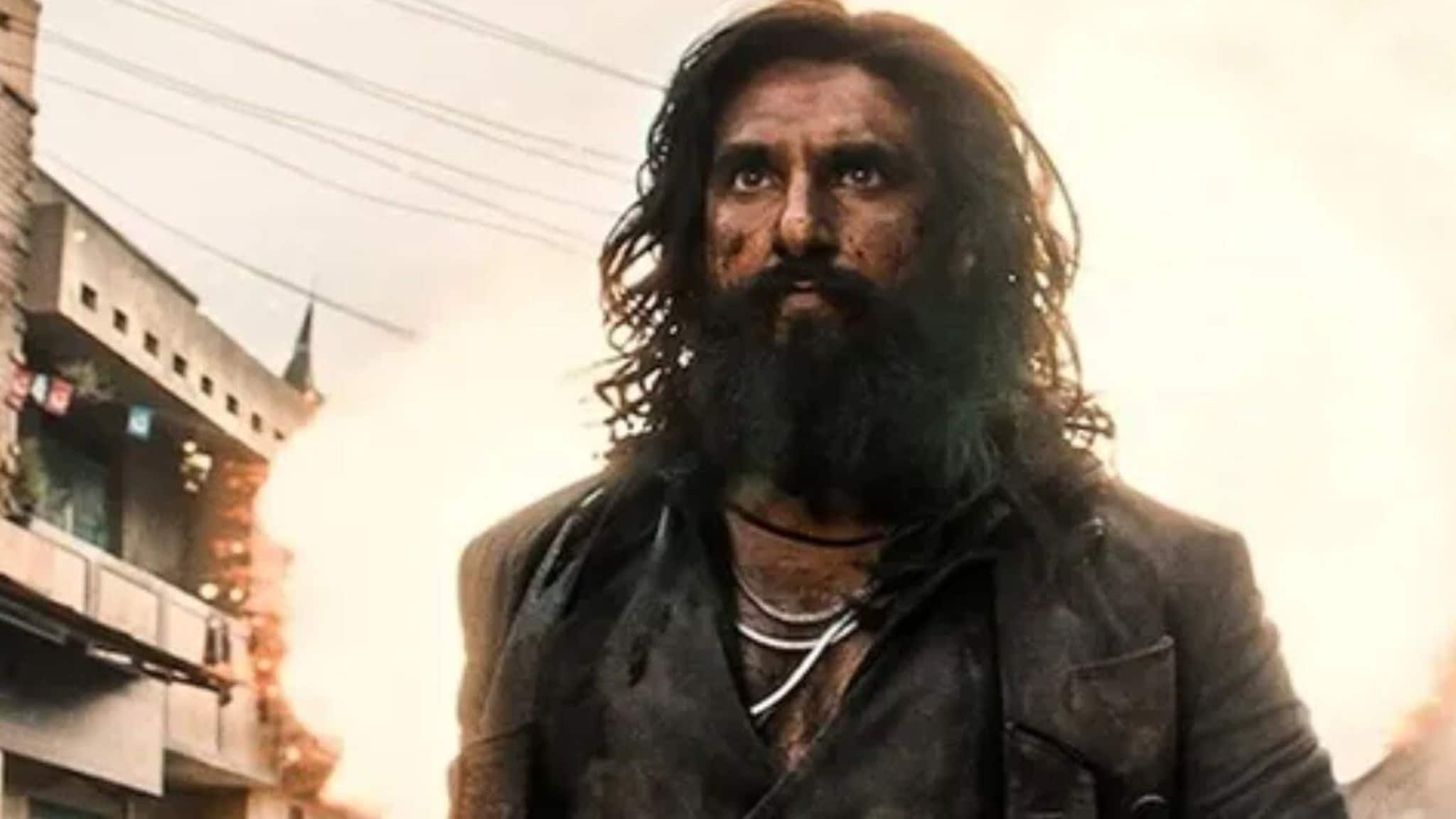 Dhurandhar 2: চমকে ভরা রণবীর সিং-এর ধুরন্ধর ২, ইমরান হাশমি-অর্জুন রামপাল নন, বড়ে সাব-এর চরিত্রে অভিনয় করে চমকে দিয়েছেন বহু হিট ফিল্ম-সিরিজের অভিনেতা!