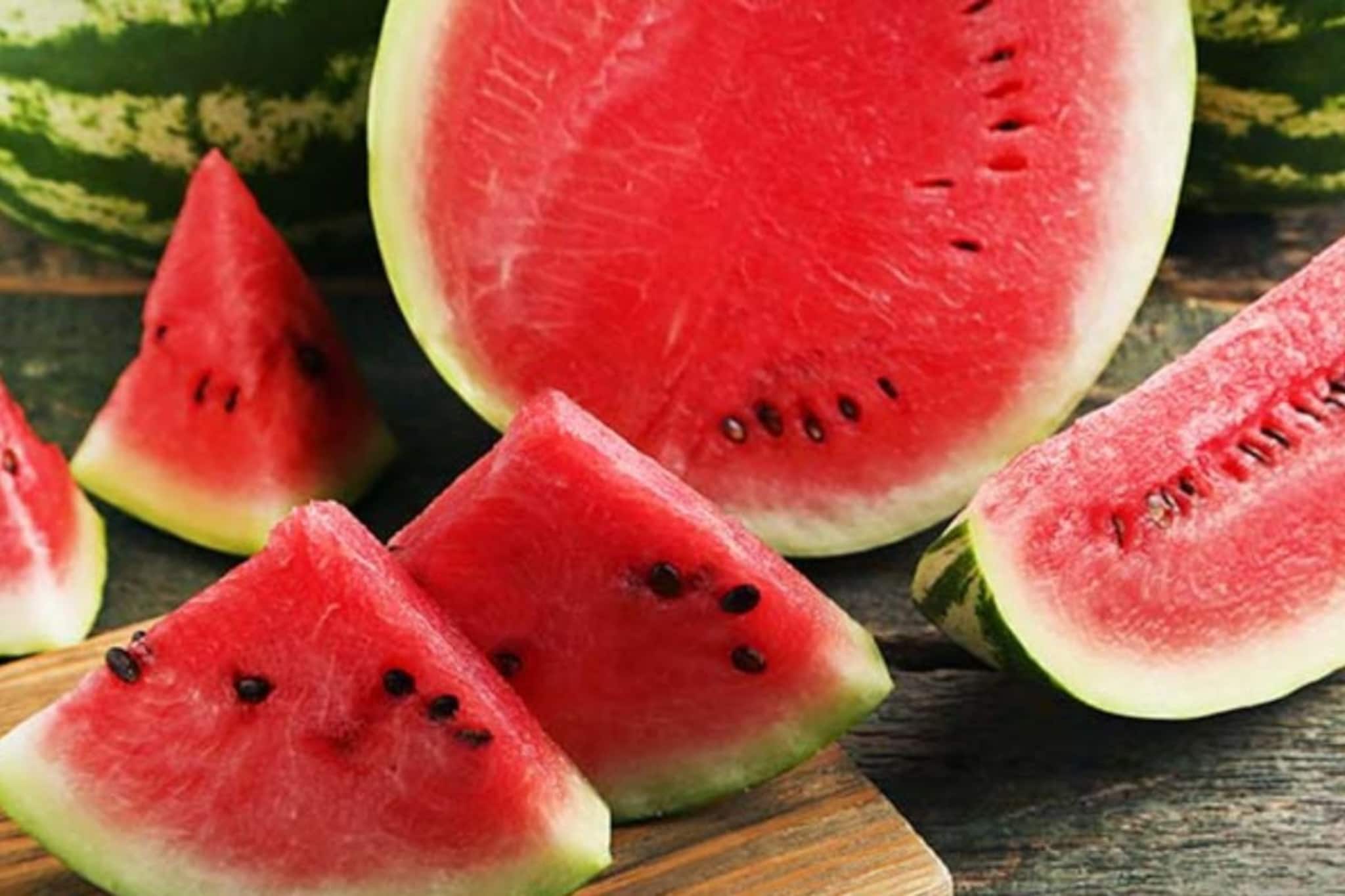 তরমুজের অনেক গুণ! কিন্তু কারা মুখে তুললে ঝাঁঝরা হয়ে যায় শরীর? জানুন বিশেষজ্ঞের মত