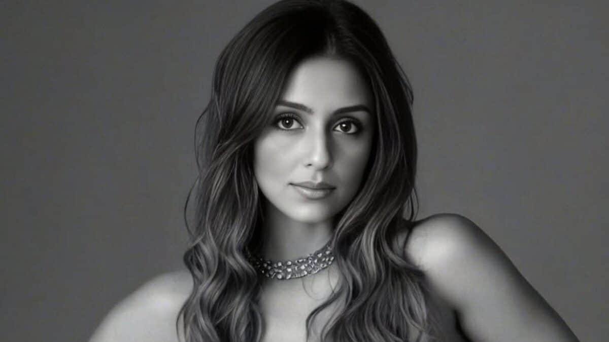 Bollywood Gossip: শ্রীদেবীর স্বামীর বিরুদ্ধে ভয়ঙ্কর অভিযোগ নায়িকার, বলিউড থেকে দূরে সরলেন নায়িকা, বিয়ে করলেন এক CA-কে