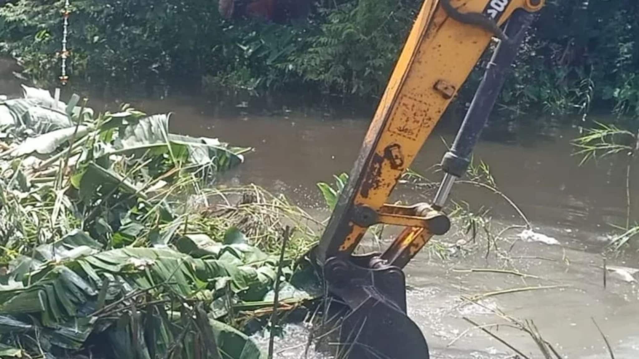 East Medinipur: খাল সংস্কার করতে গিয়ে ধ্বস! ভেঙে পড়ল বাজারের ৭০ টি দোকান, পূর্ব মেদিনীপুরে বড় কাণ্ড
