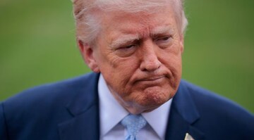 চাপের মুখে মাথা ঝোঁকালেন ট্রাম্প! ইরান-আমেরিকা যুদ্ধ নিয়ে বড় ঘোষণা মার্কিন প্রেসিডেন্টের