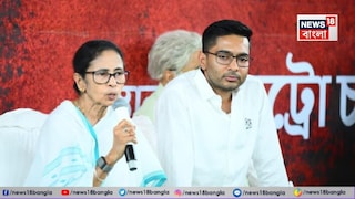 ধর্মতলার ধরনা মঞ্চে বিস্ফোরক অভিষেক