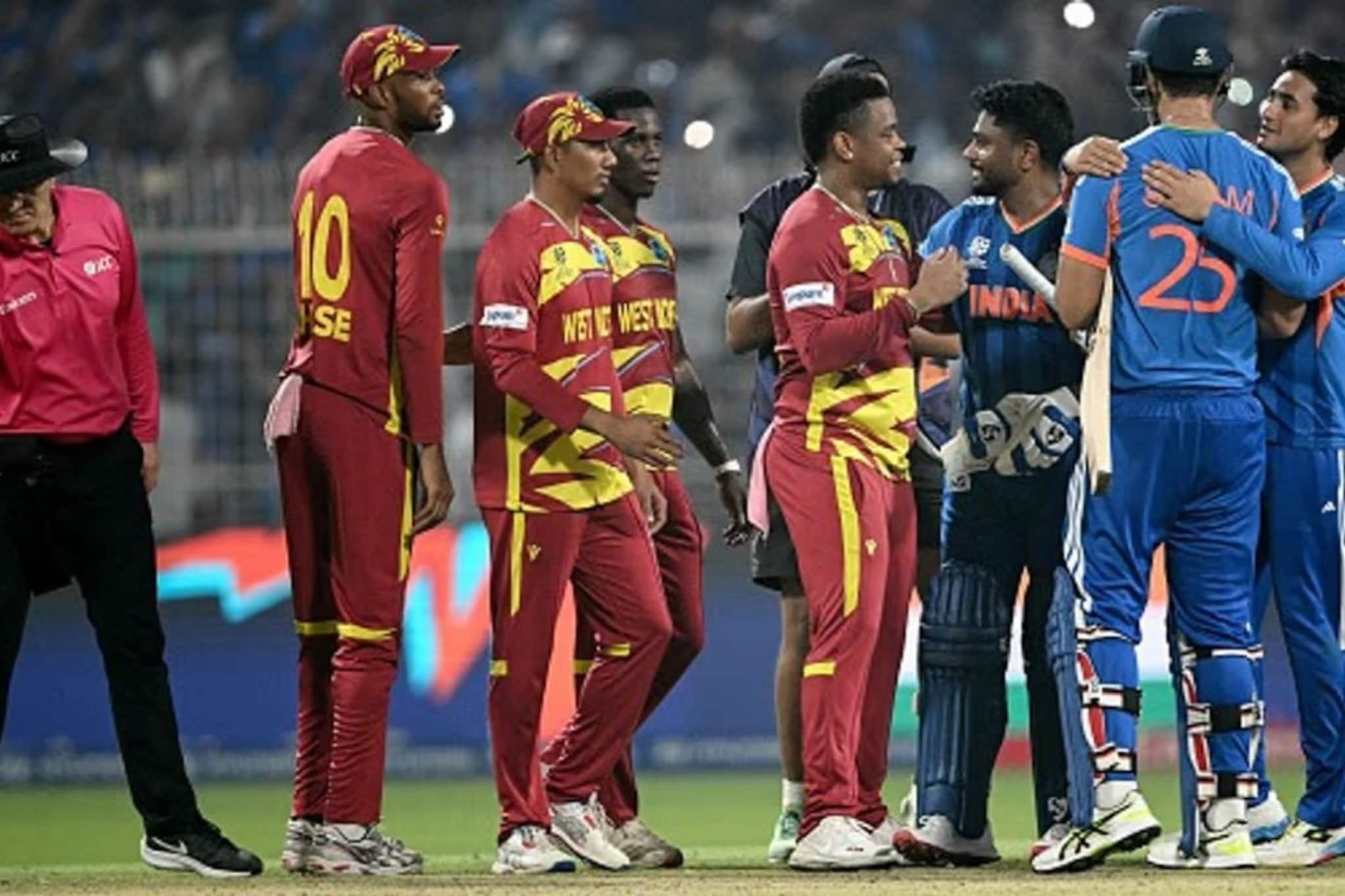 বলুন তো, এই মহূর্তে টি-২০ ক্রিকেটের এক নম্বর ব্যাটসম্যান কে? গোটা বিশ্বকাপে তিনিই চর্চায় বলুন তো, এই মহূর্তে টি-২০ ক্রিকেটের এক নম্বর ব্যাটসম্যান কে? গোটা বিশ্বকাপে তিনিই চর্চায়