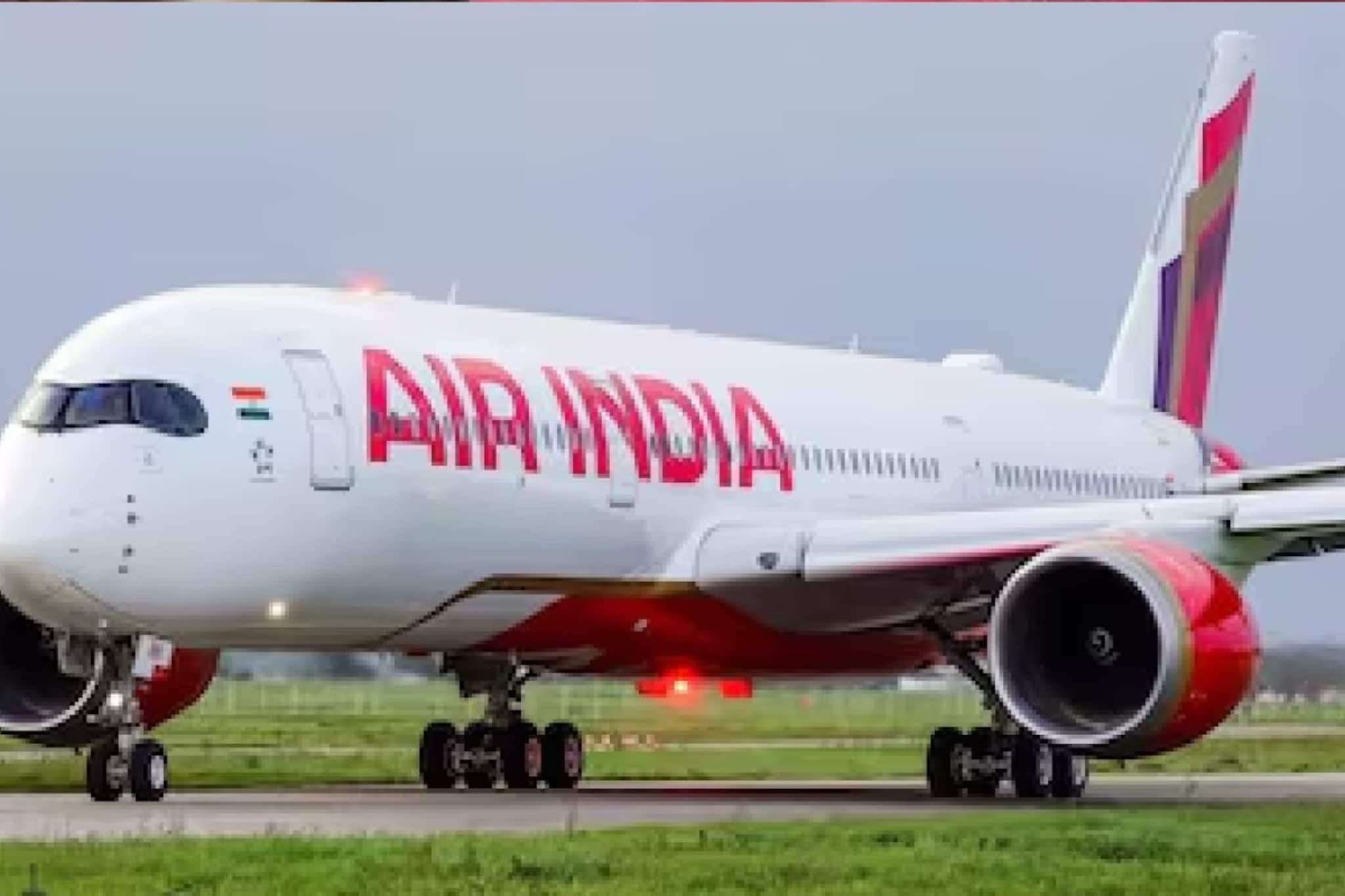 ভুল বিমানে উড়ান! ৮ ঘণ্টা আকাশে কাটিয়ে দিল্লিতেই ফিরল এয়ার ইন্ডিয়ার কানাডাগামী ফ্লাইট