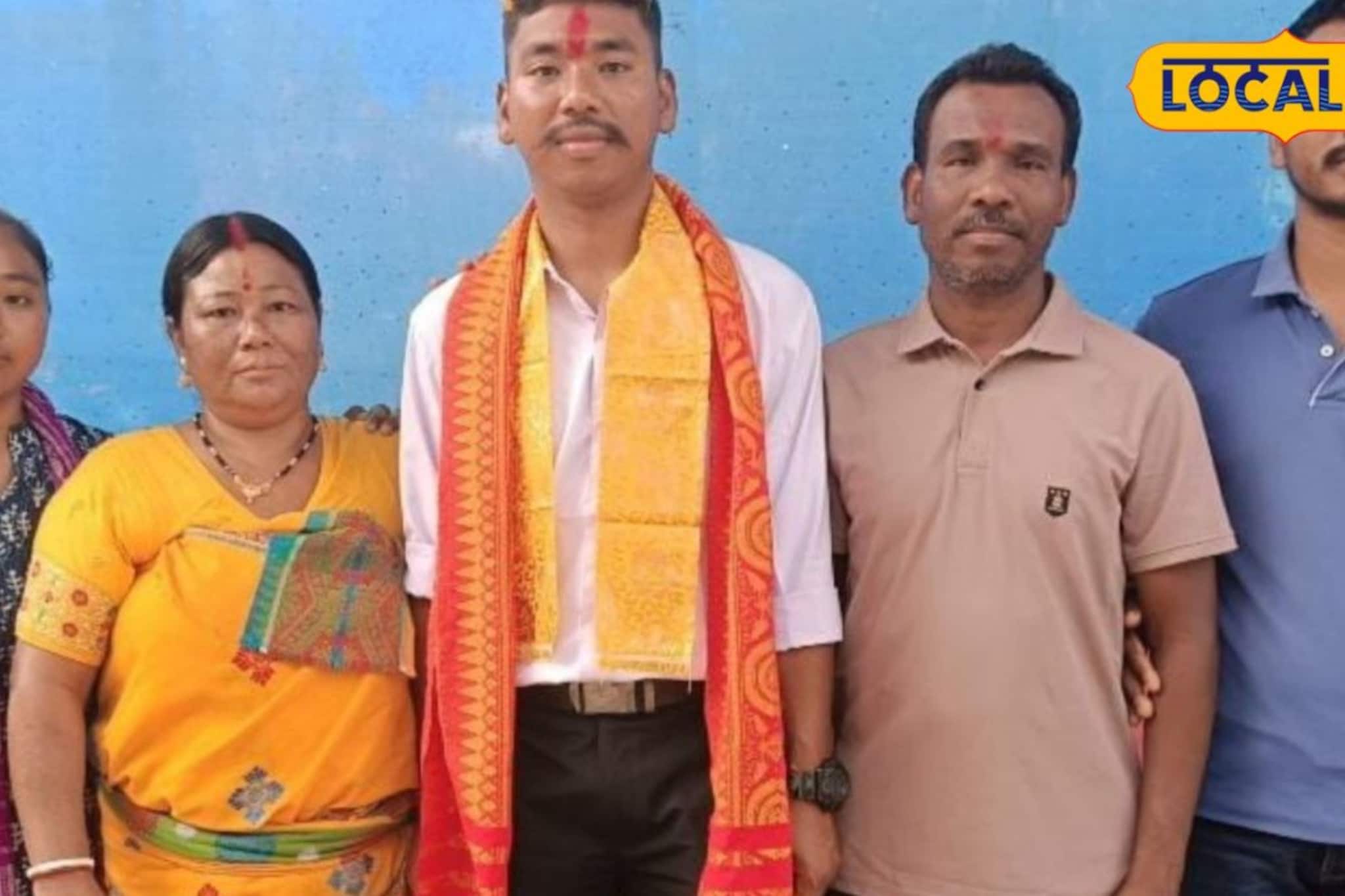 ইউটিউব দেখেই কেল্লাফতে! কৃষকের ছেলের হাত ধরে গ্রামে এল প্রথম সরকারি চাকরি