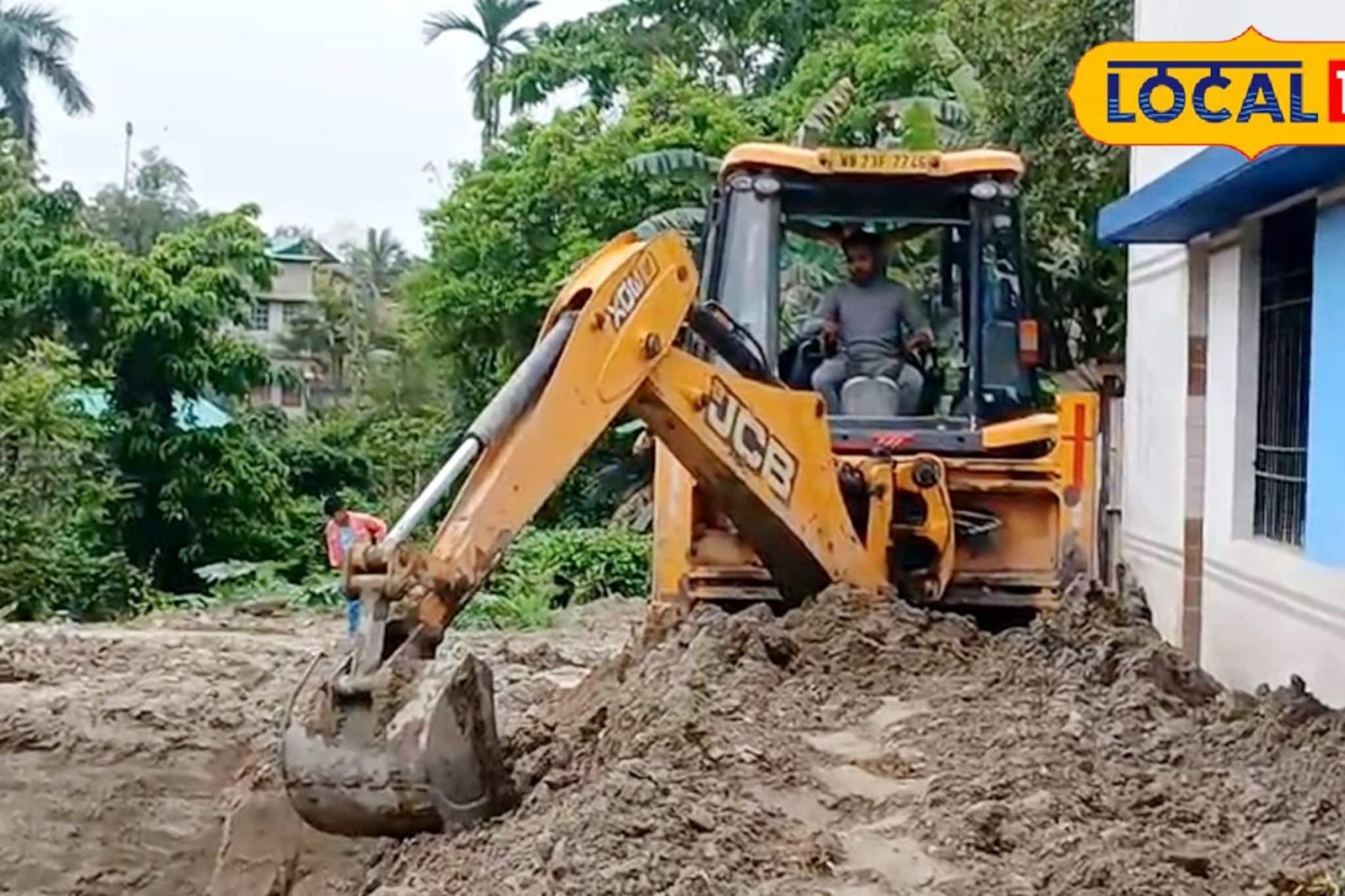 আলিপুরদুয়ারবাসীর স্বপ্নের প্রকল্পের কাজ শুরু! কয়েক কোটি খরচে তৈরি হচ্ছে অত্যাধুনিক সুইমিং পুল আলিপুরদুয়ারবাসীর স্বপ্নের প্রকল্পের কাজ শুরু! কয়েক কোটি খরচে তৈরি হচ্ছে অত্যাধুনিক সুইমিং পুল